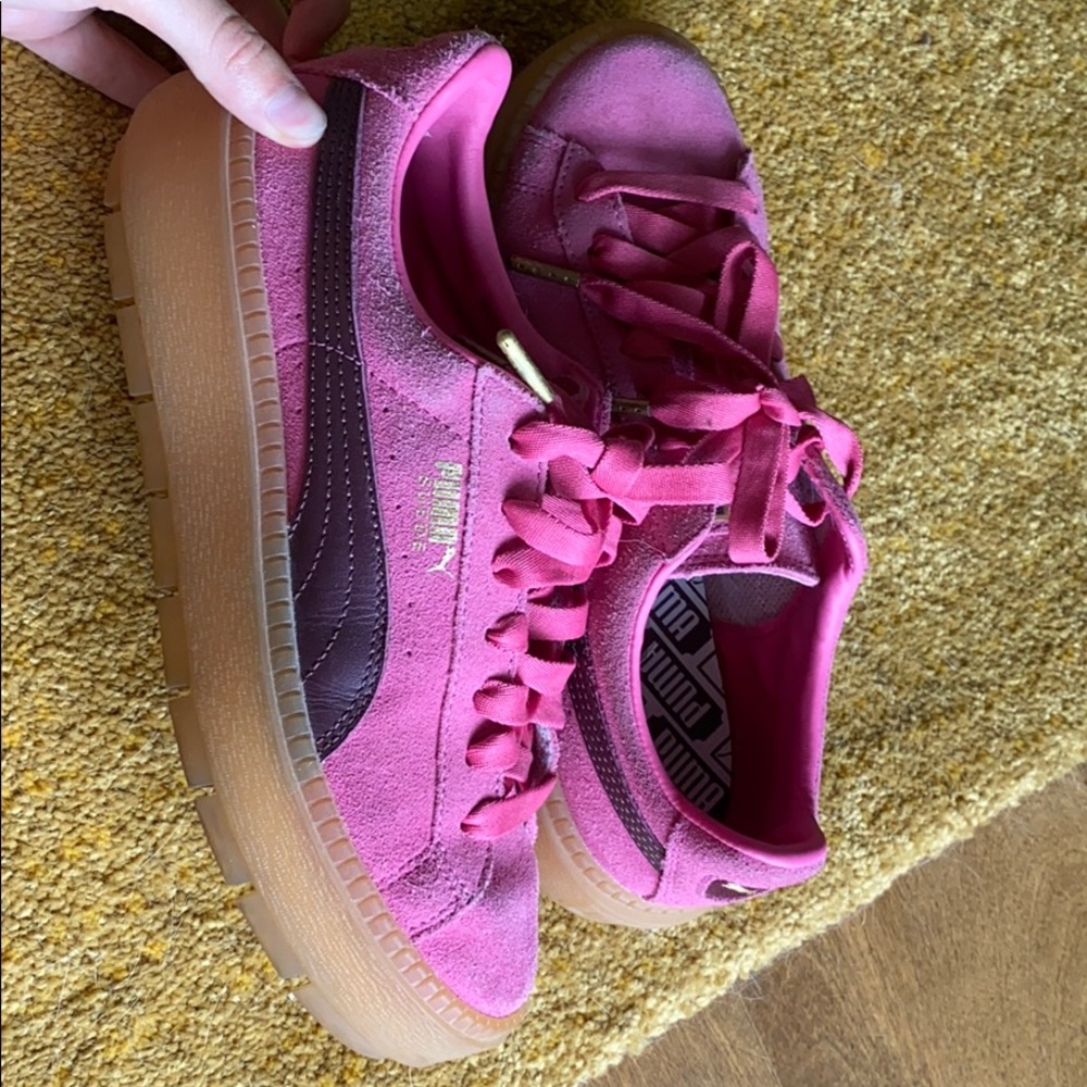 Puma sneakers!!